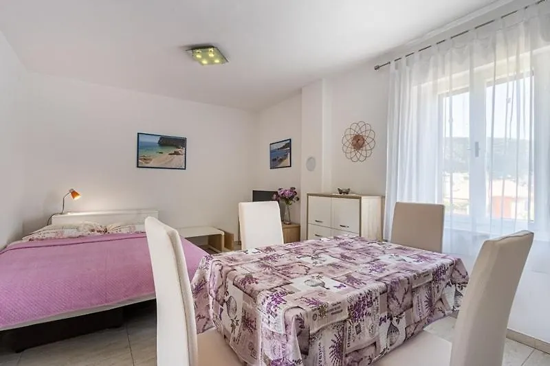 Studio Apartment In Cres With Terrace, Air Condition, Wifi, 5206-2