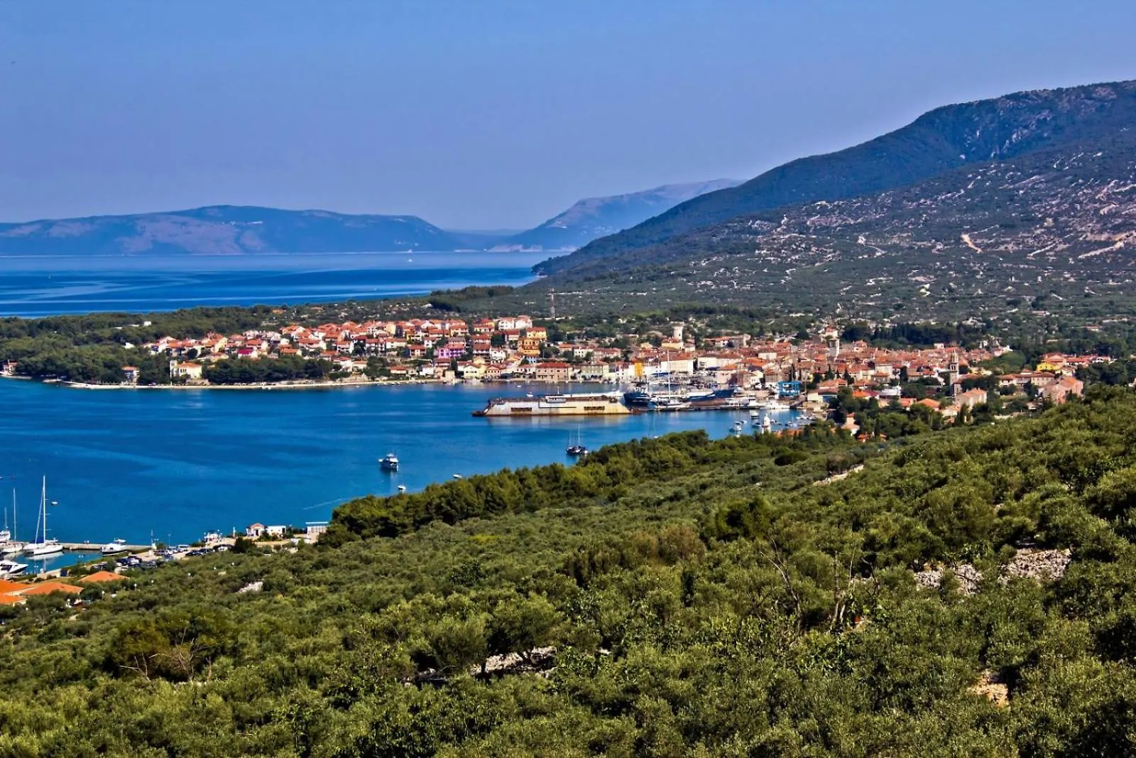 Studio Apartment In Cres With Terrace, Air Condition, Wifi, 5206-2 0*,